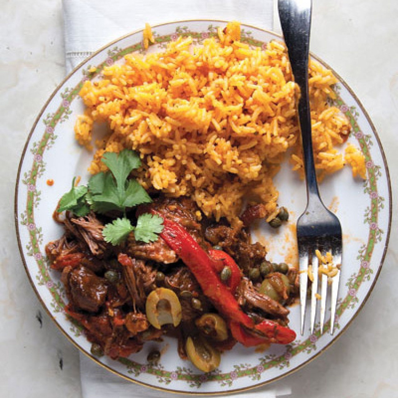 Кубинская тушенная говядина Ропа вьеха (Ropa Vieja)