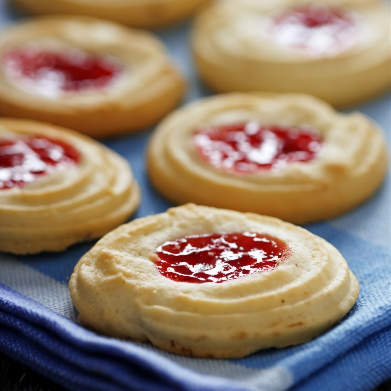 Курабье с медом и цедрой