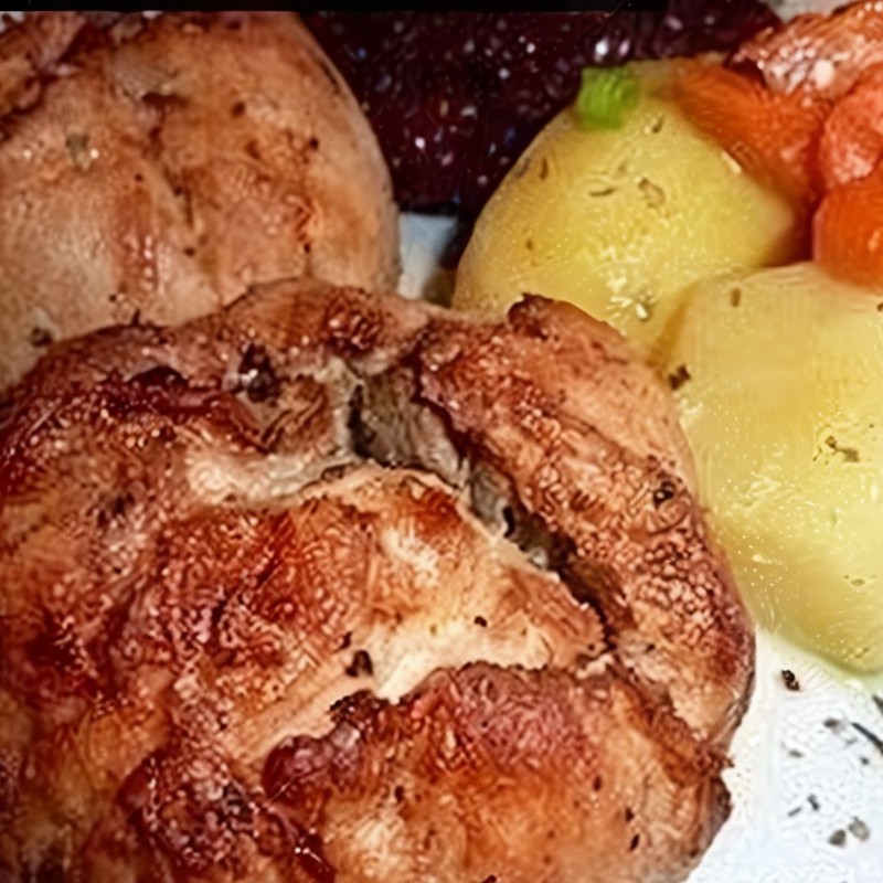 Курица с грибами или куриные бомбочки