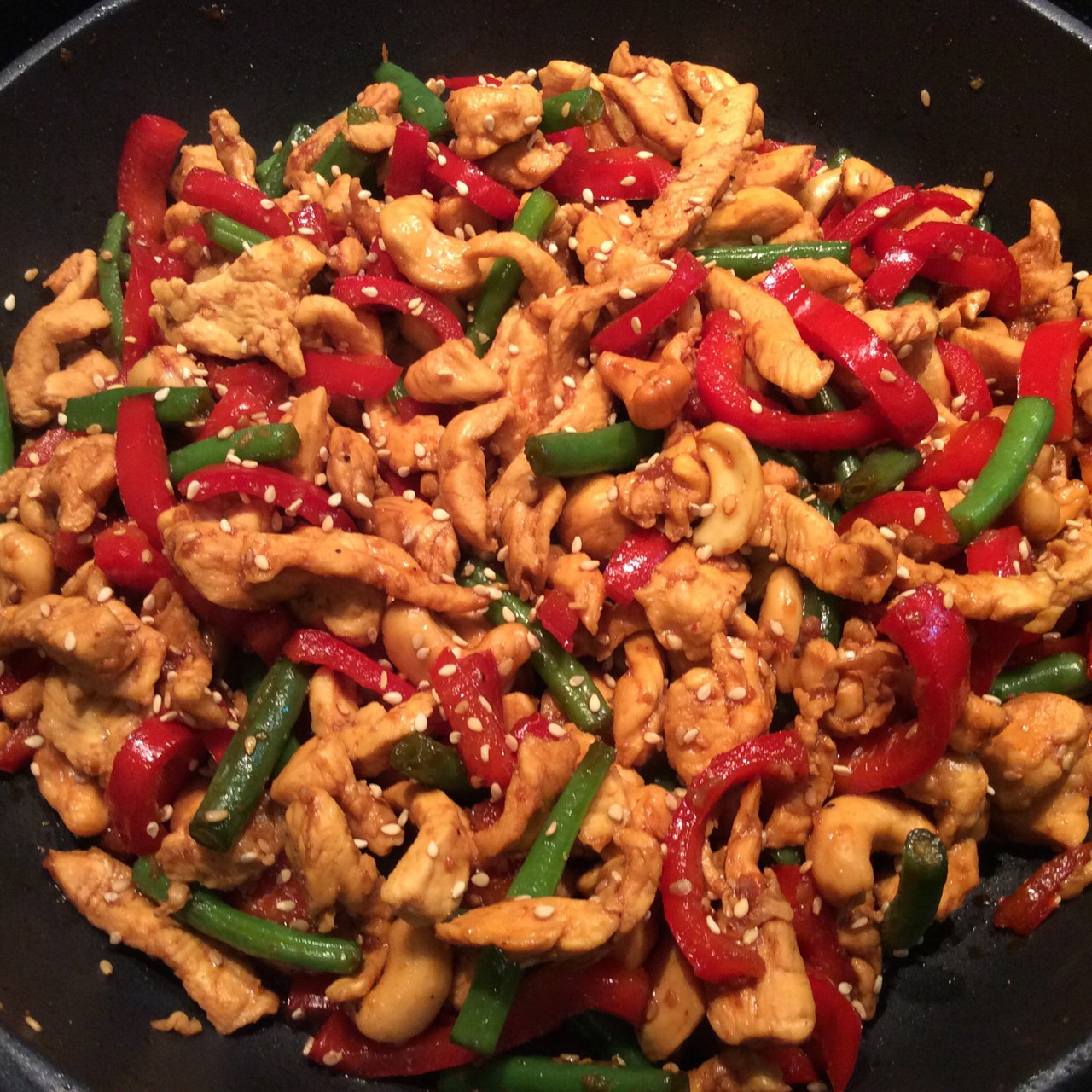 Курица с имбирем и кешью