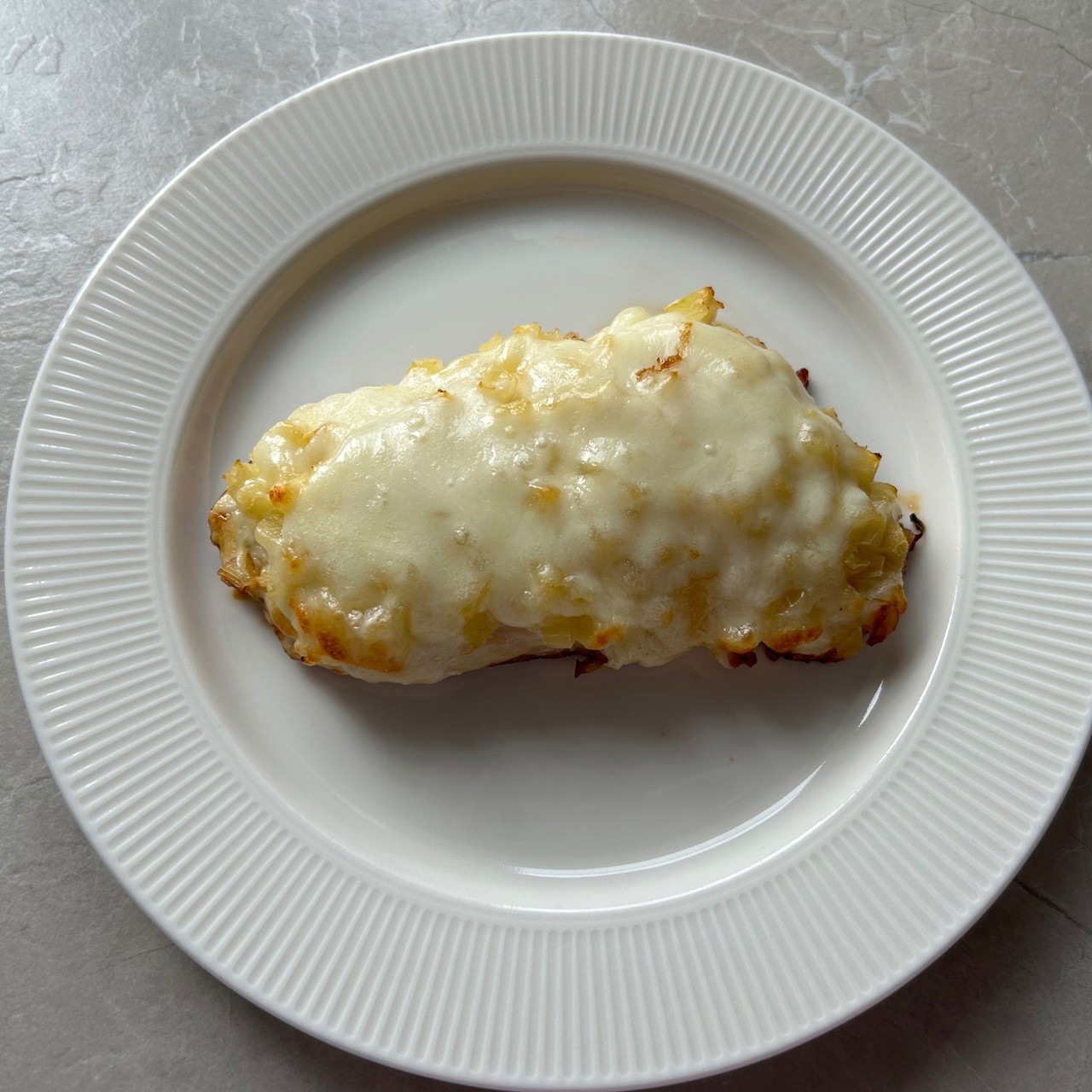 Куриная грудка с ананасами