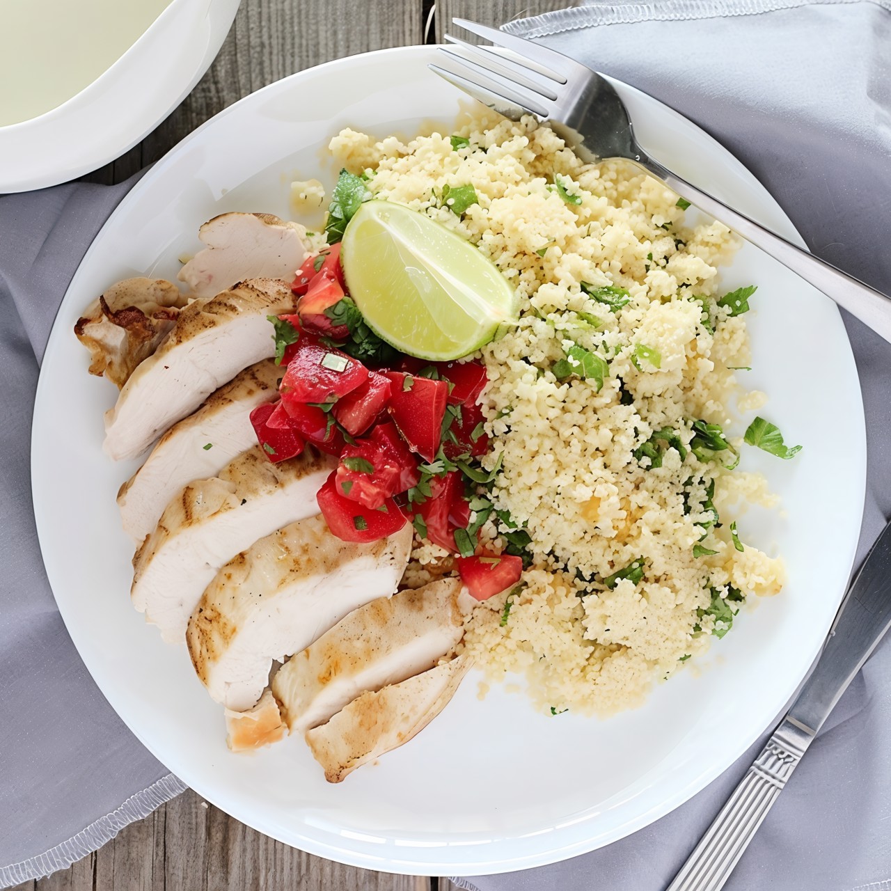 Куриная грудка с кускусом