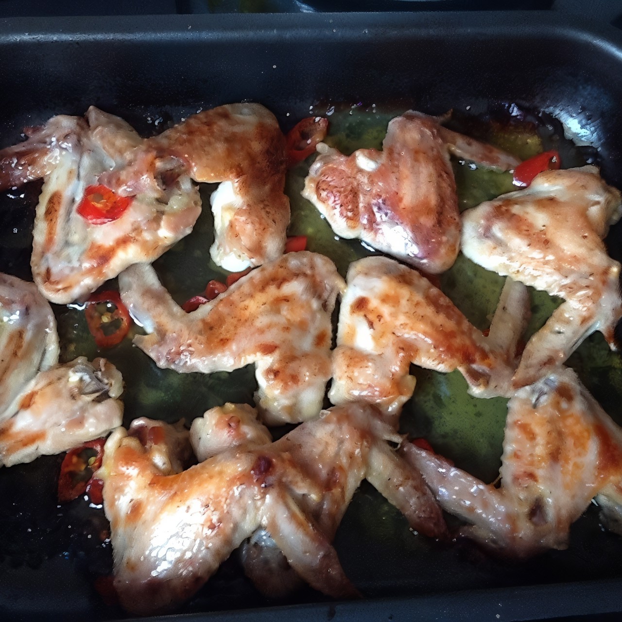 Куриные крылышки в апельсинах с чили