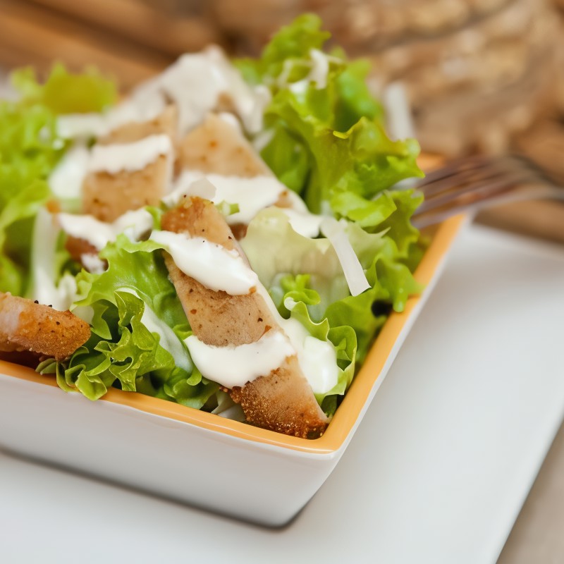 Куриные кусочки с соусом из голубого сыра