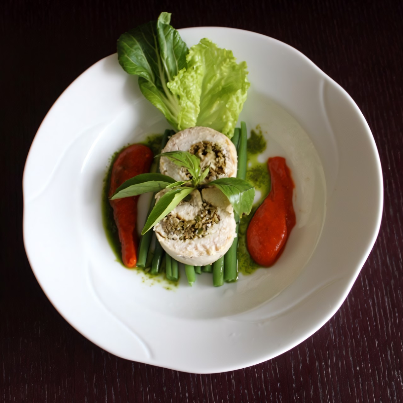 Куриные рулеты с фисташковой начинкой