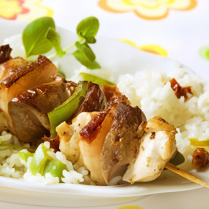 Куриные шашлыки с салатом из кускуса и огурцов