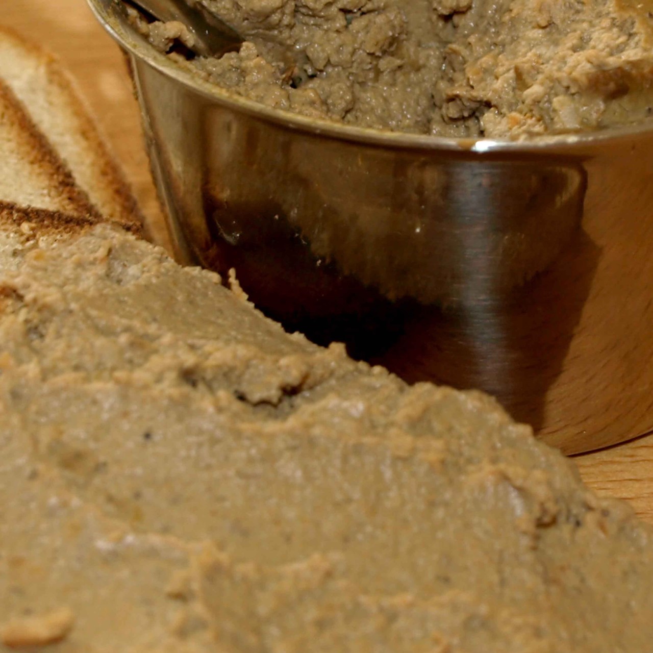 Куриный паштет с морковью и луком