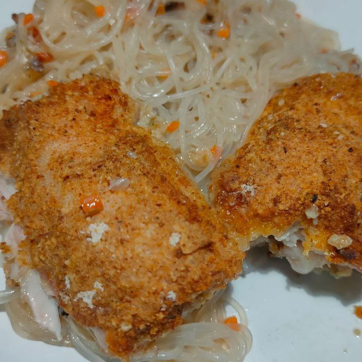 Куриные бедра, запеченные в панировке