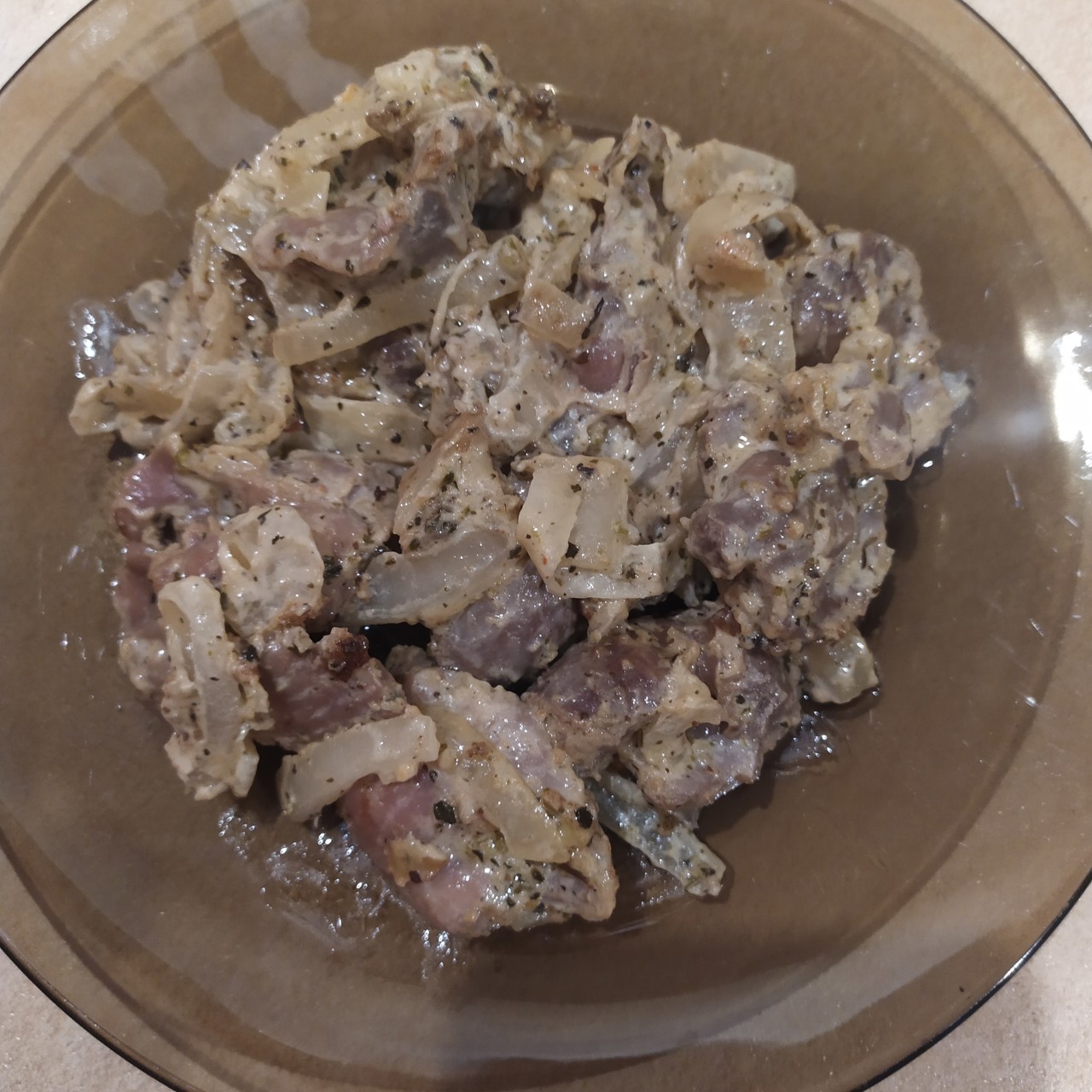 Куриные желудки в сметане