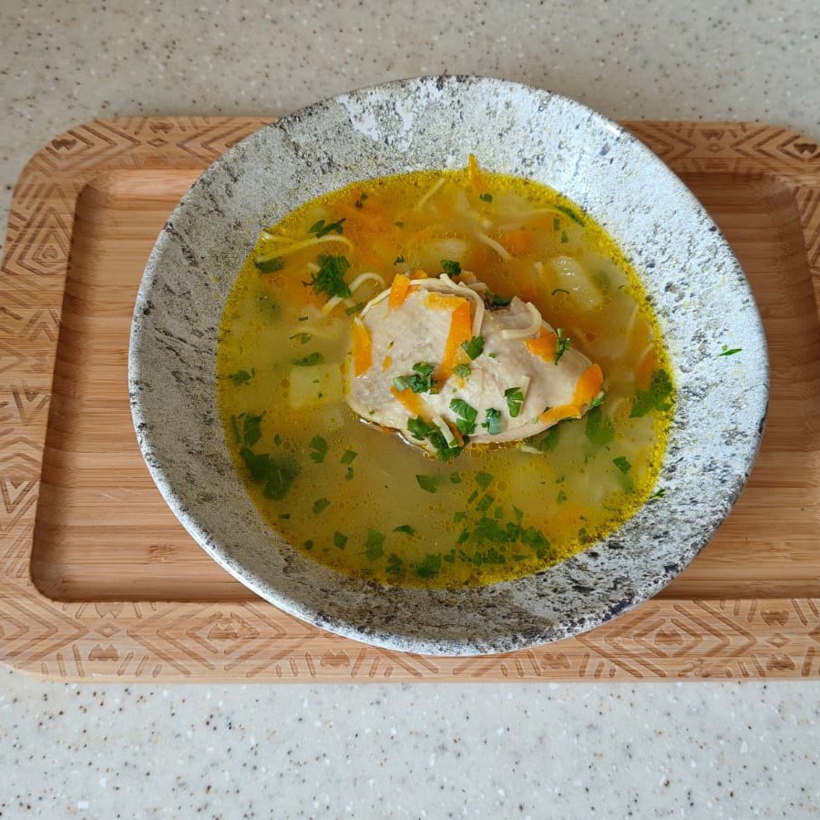 Куриный суп с куркумой