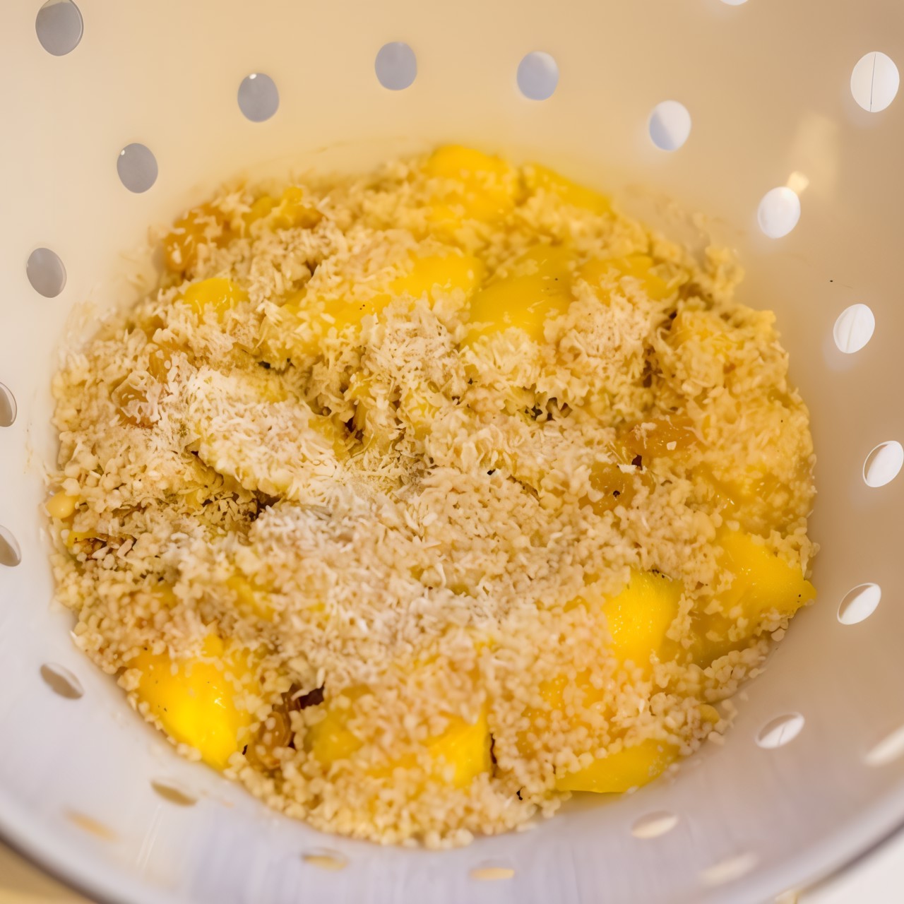 Кускус с манго и кокосовыми сливками