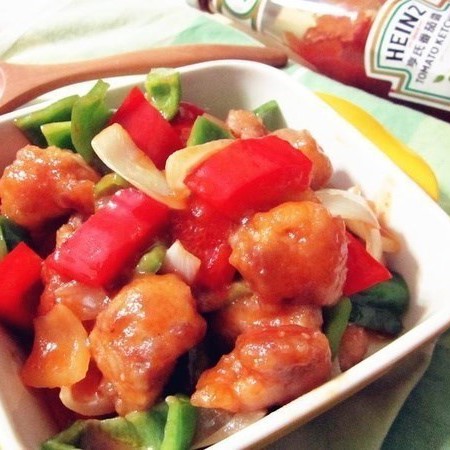 Kусочки жареной трески в кисло-сладком соусе