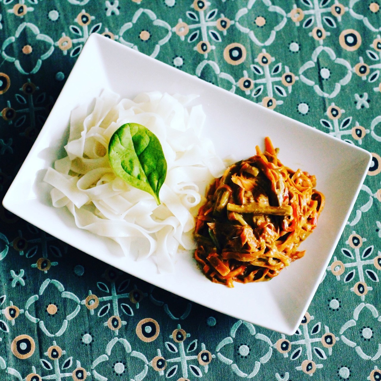 Лапша с арахисом по-тайски