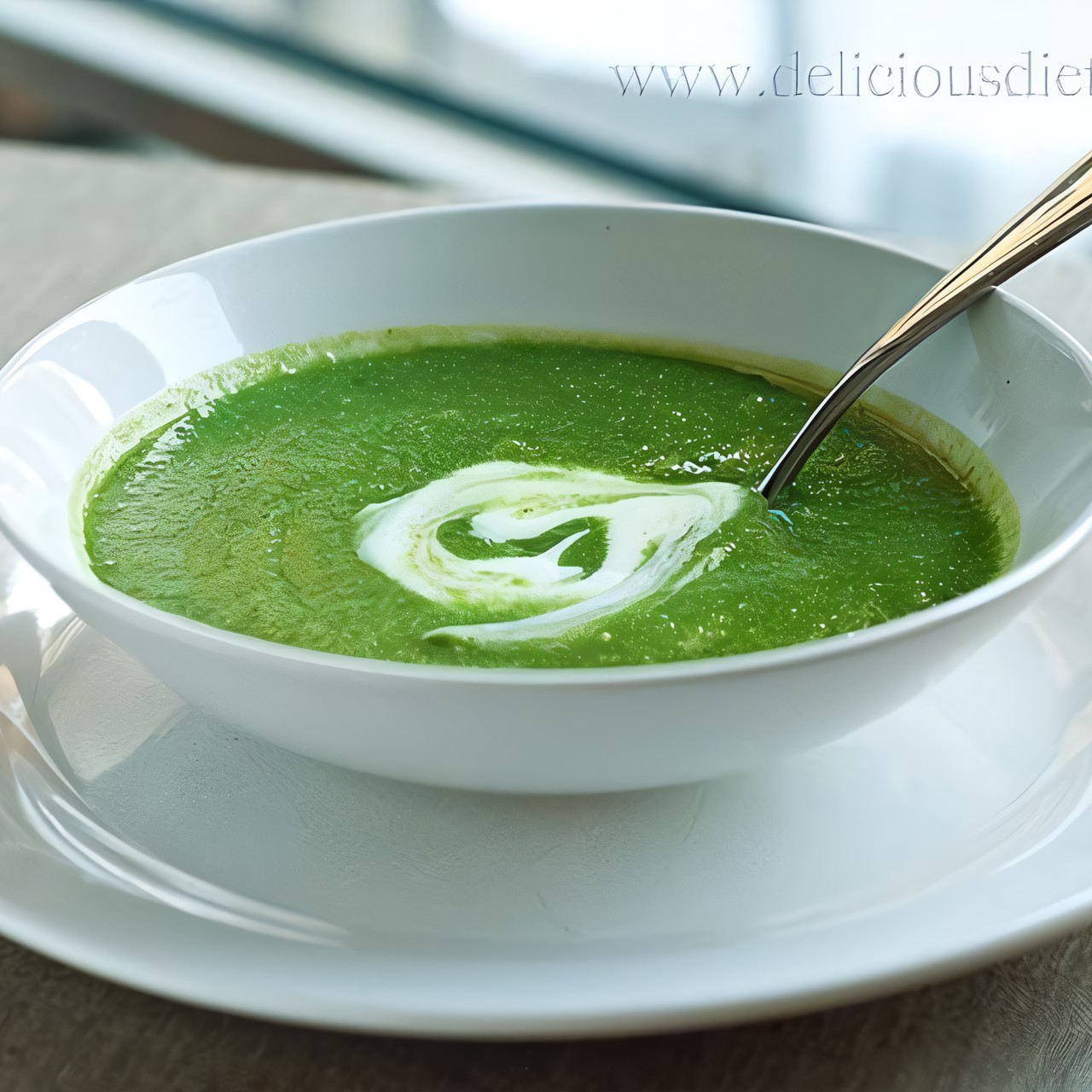 Легкий суп-пюре из шпината