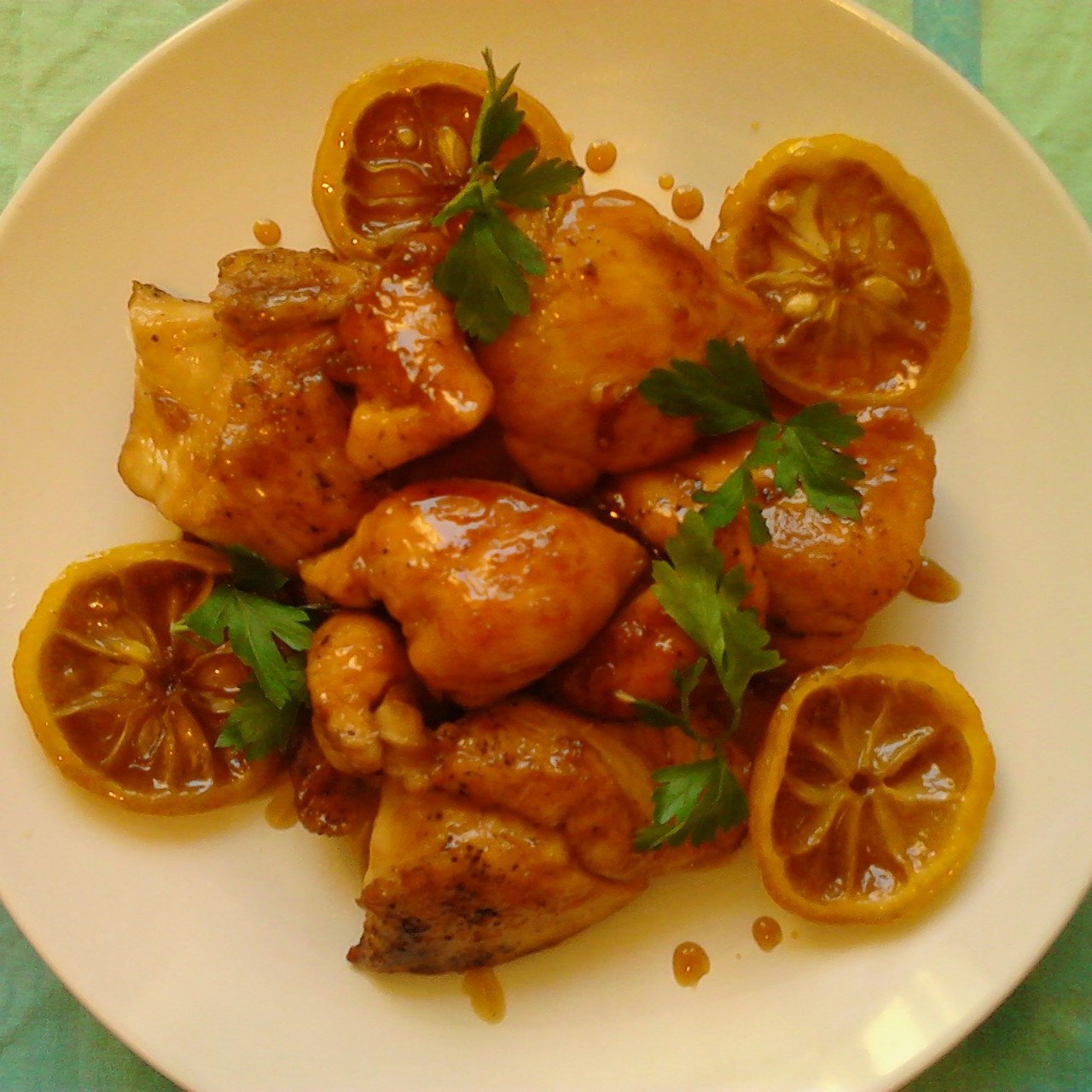 Лимонная курица под соусом