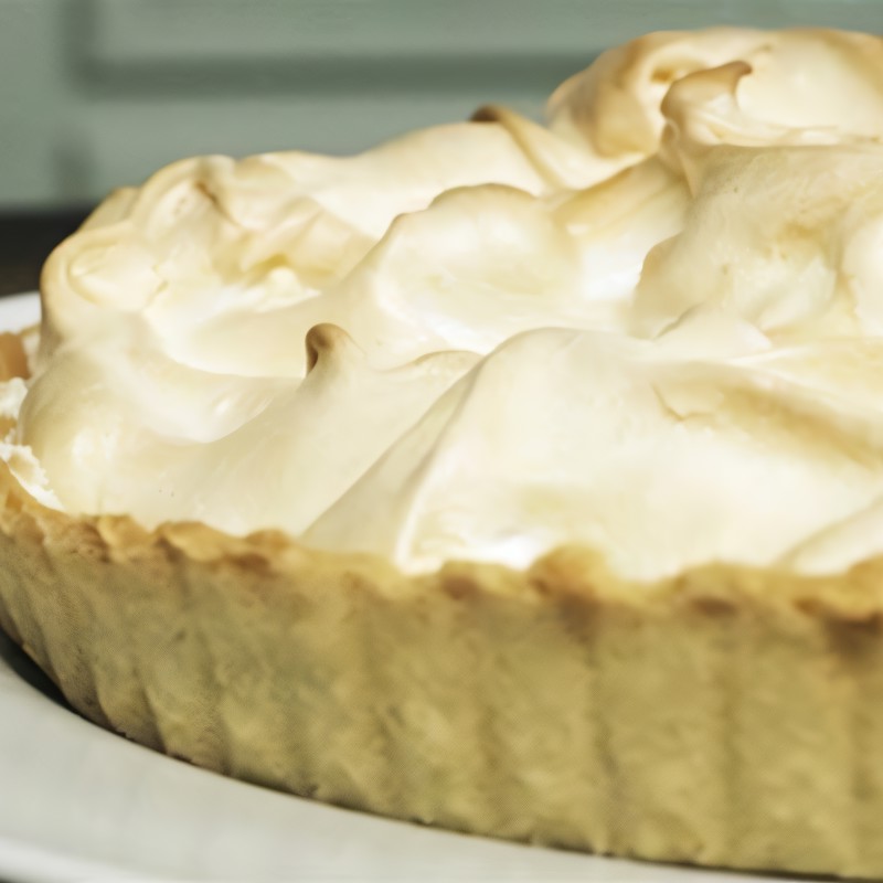 Лимонный пирог со швейцарской меренгой