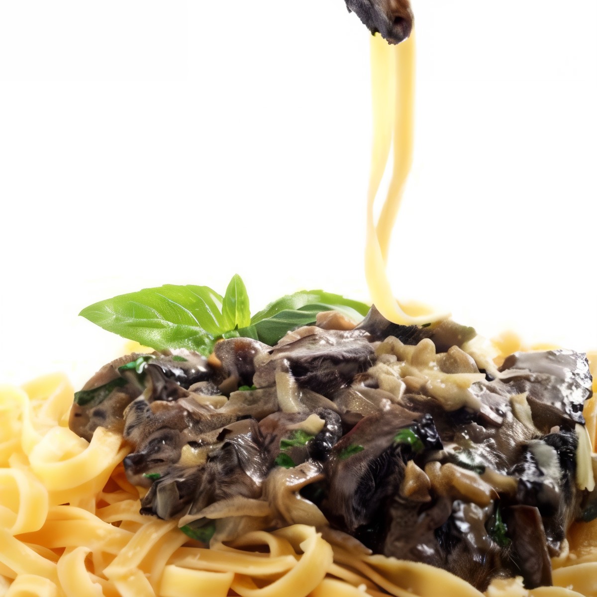 Лингвини с лесными грибами и беконом