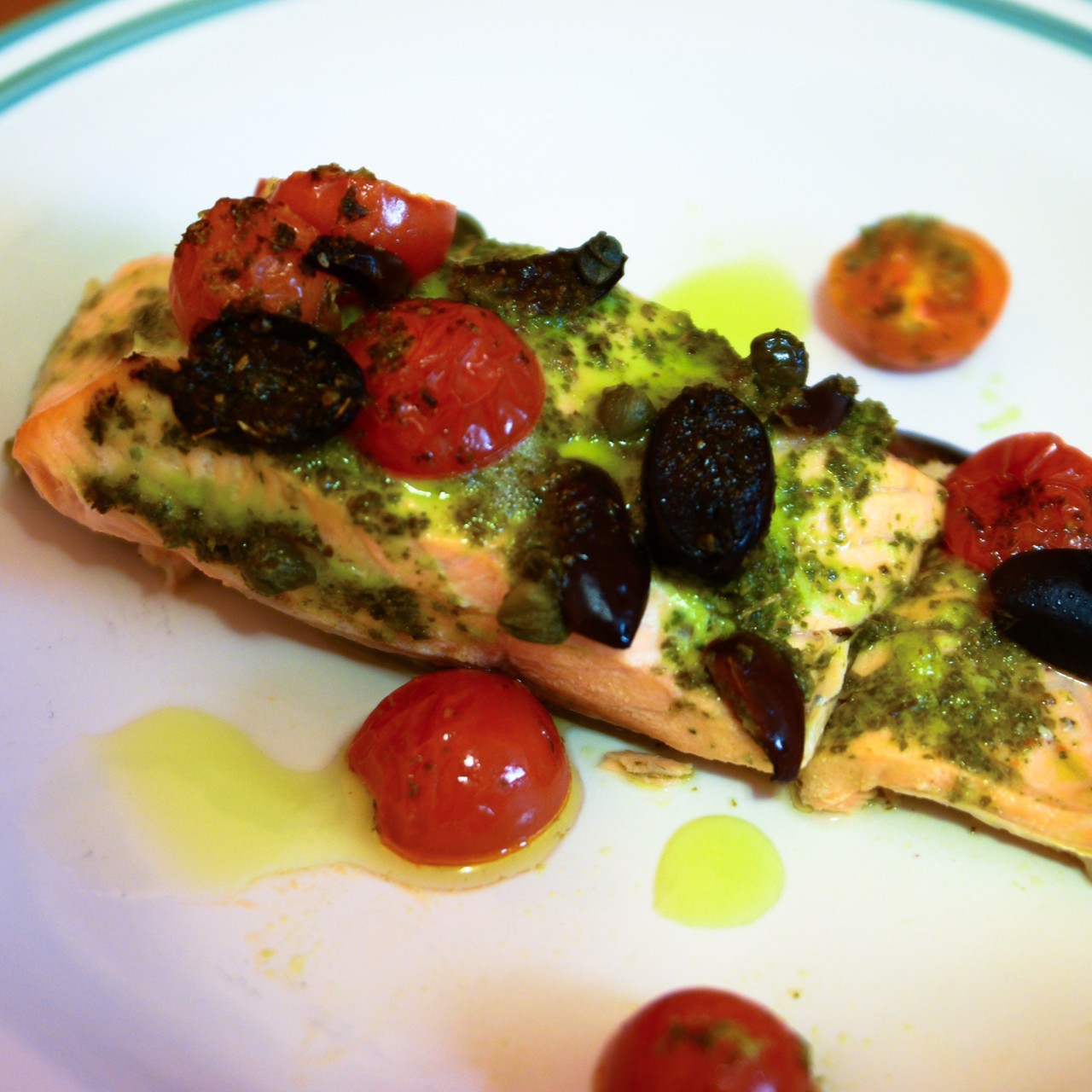 Лосось по-средиземноморски