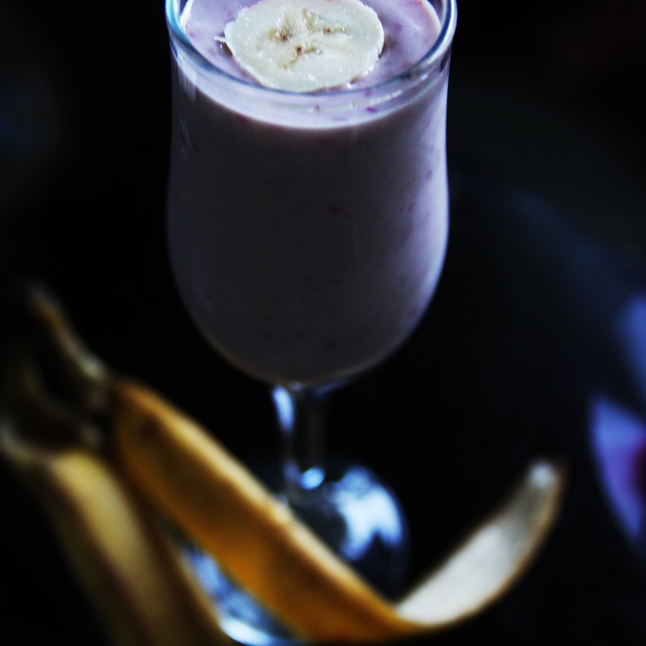 Малиново-банановый смузи