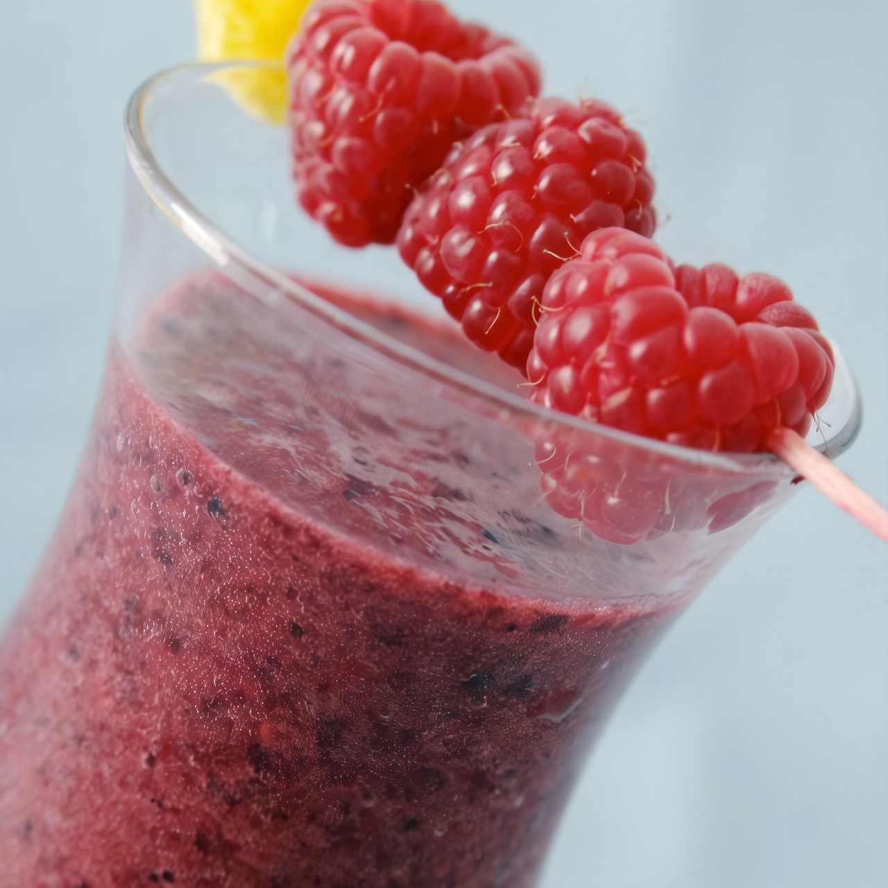 Малиново-ореховый десерт