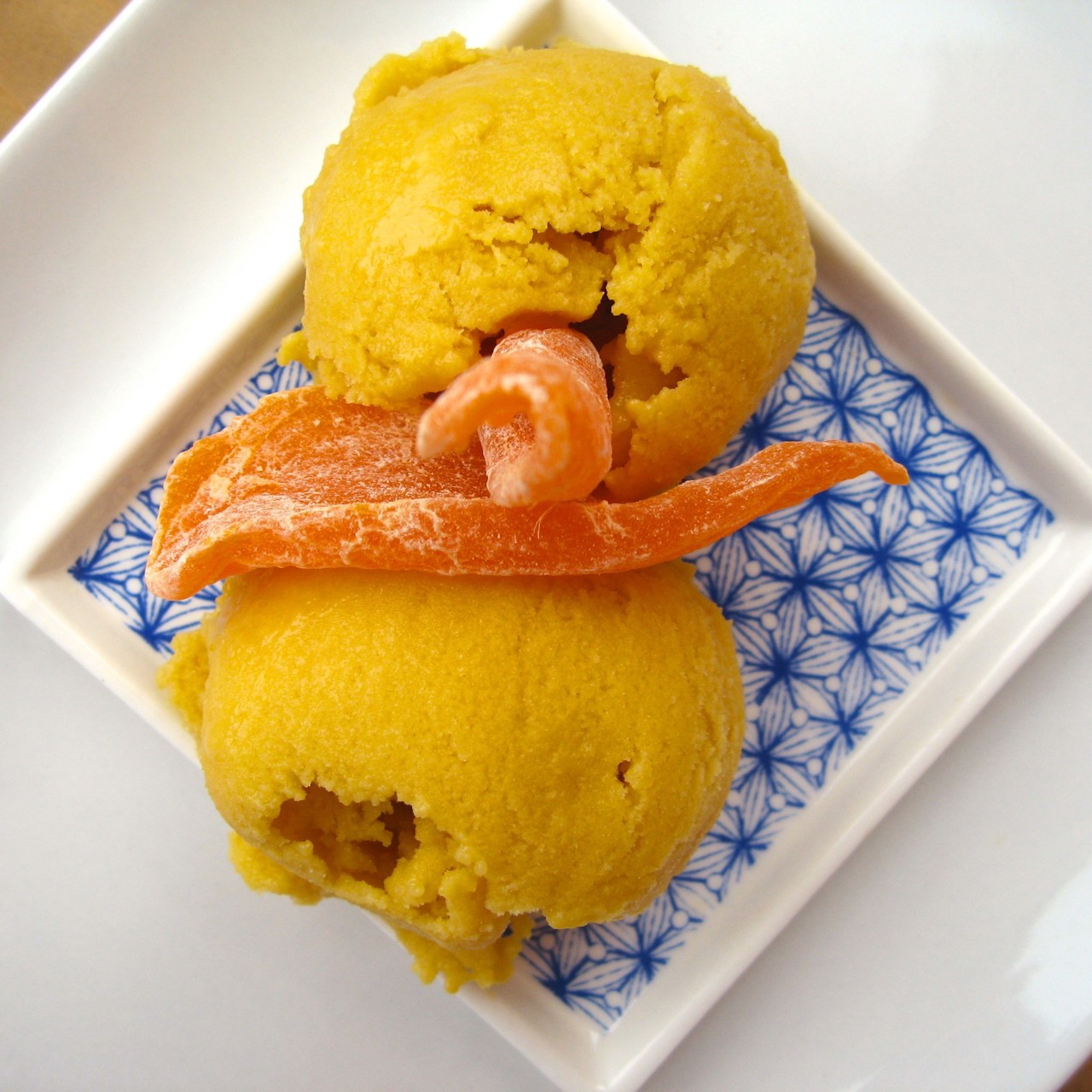 Манговый шербет с кардамоном и имбирем