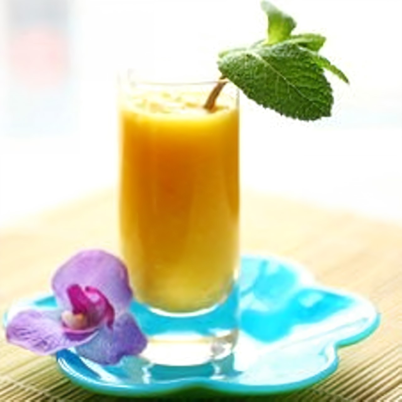 Мангово-цитрусовый смузи