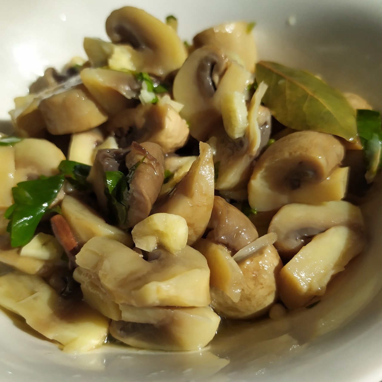 Маринованные шампиньоны