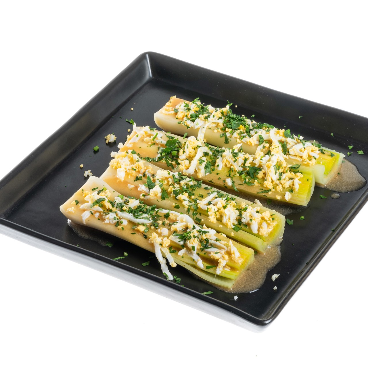 Маринованный лук-порей с травами