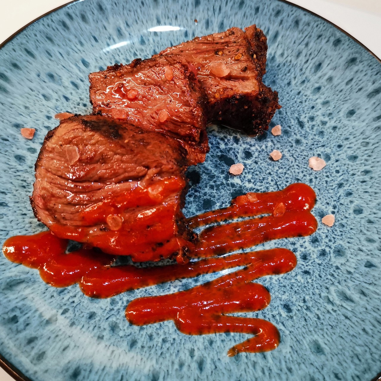 Медальоны из говядины