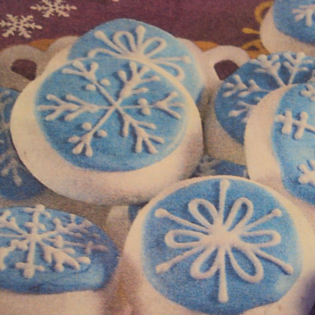 Меренги «Снежинки» в глазури