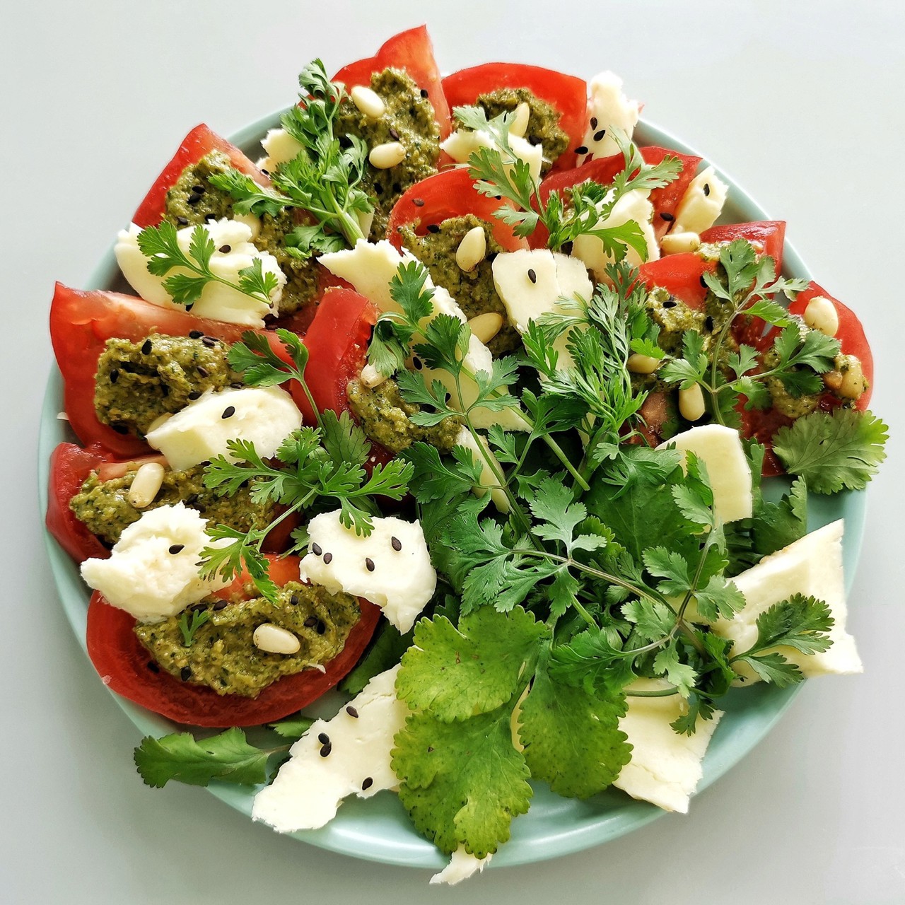 Микс из овощей с сыром сулугуни