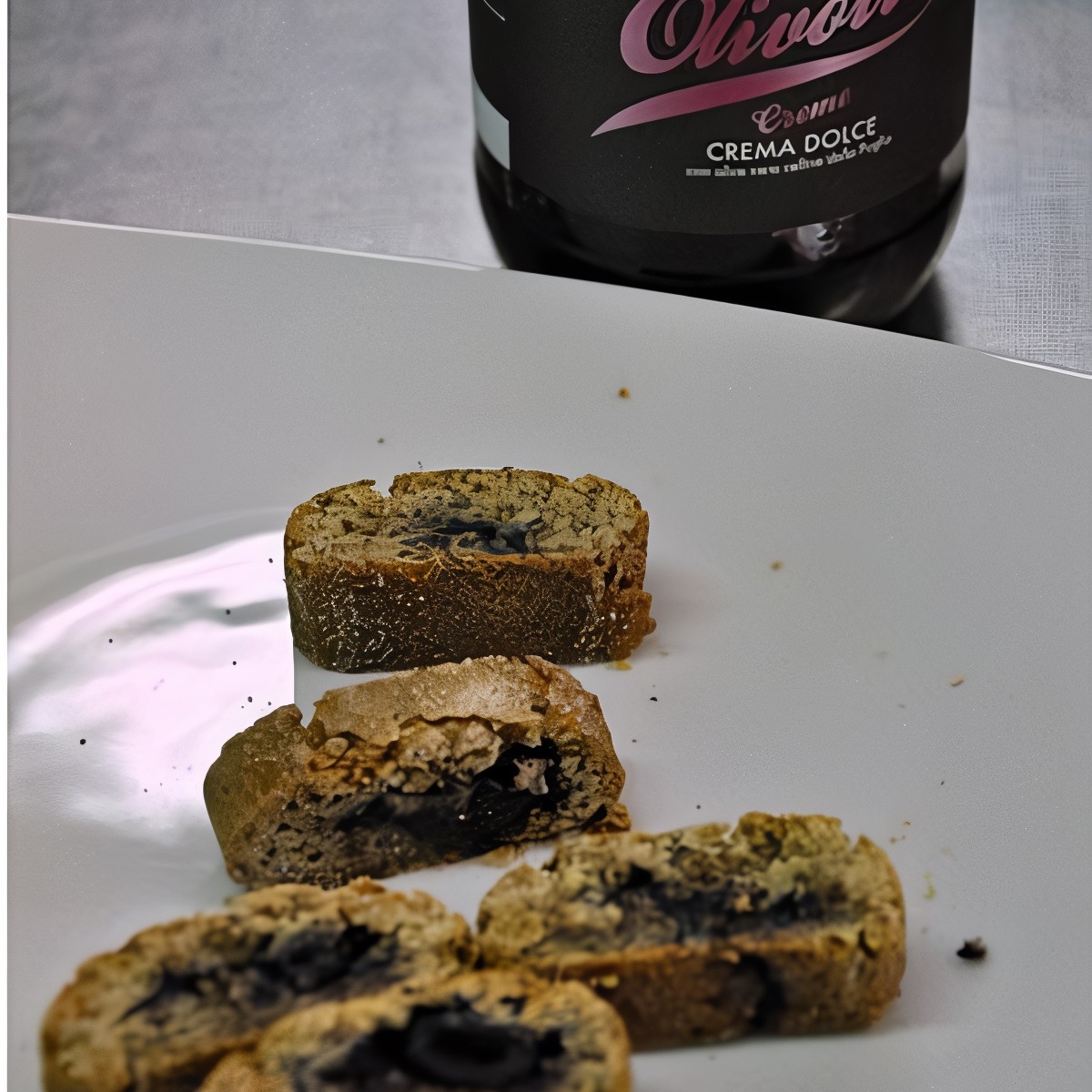 Миндальное печенье со сладкими оливками