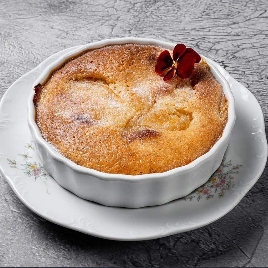 Миндальный пирог со свежими абрикосами