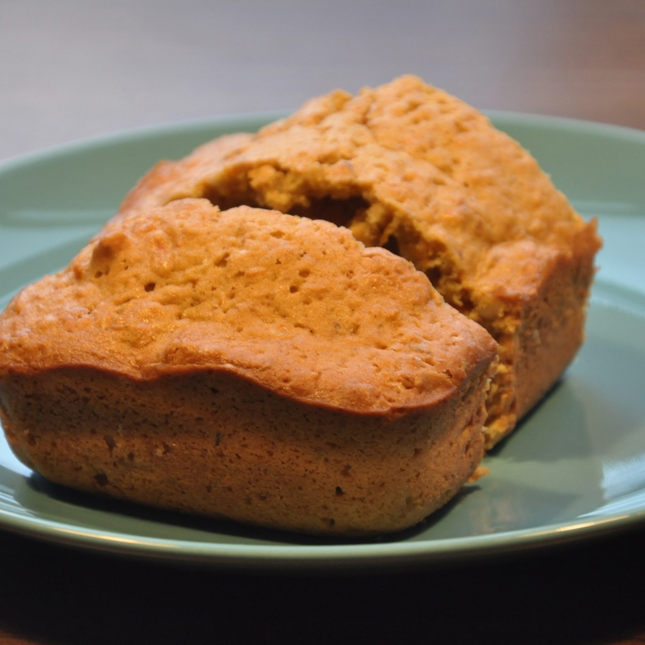 Морковный кекс с орехами