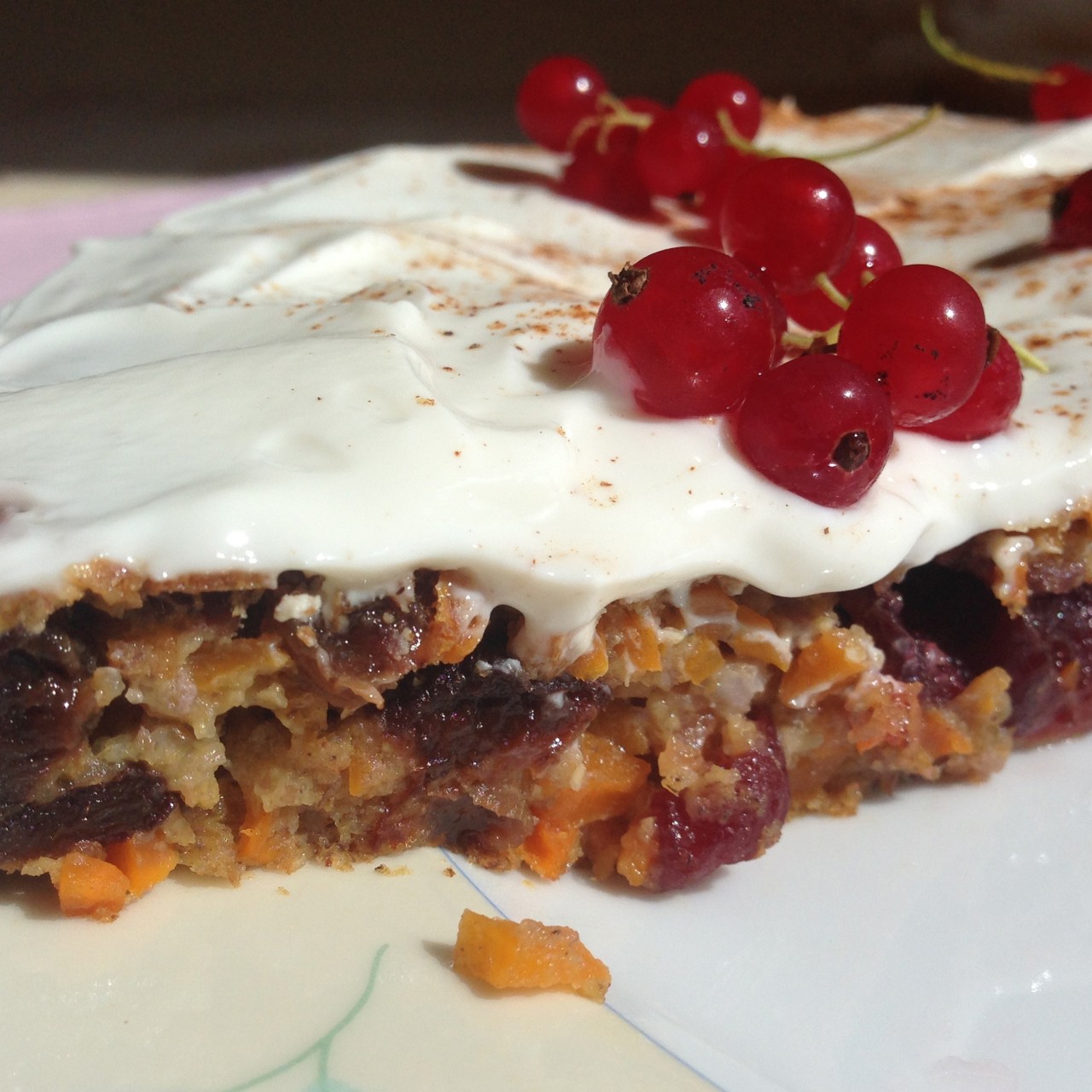 Морковный пирог с творожным кремом