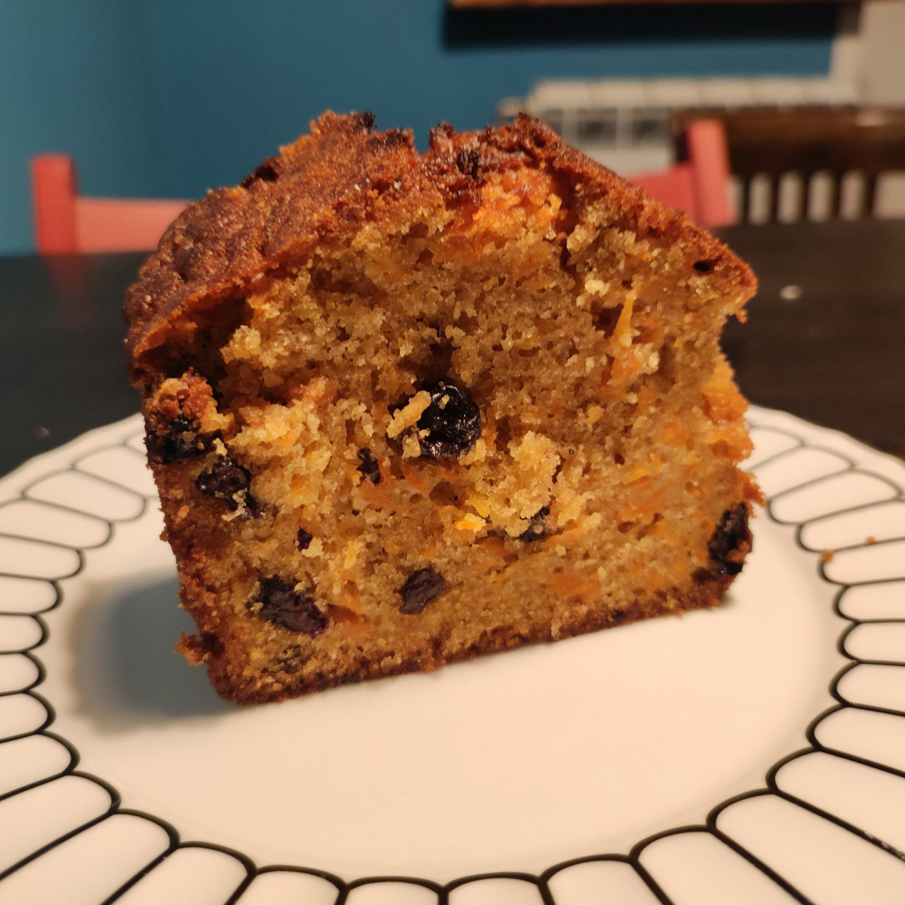 Морковный кекс с изюмом и корицей