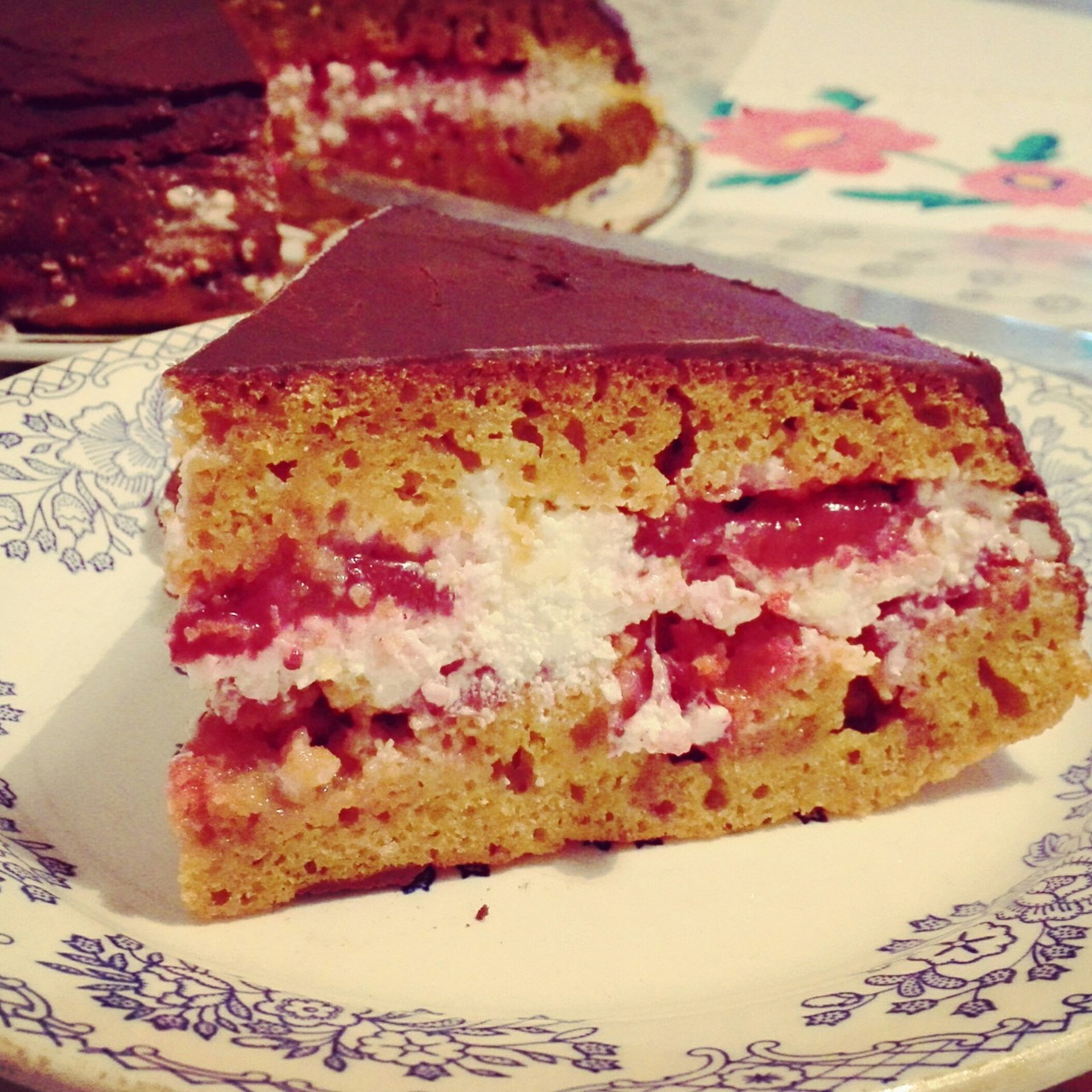 Морковный пирог с творожной прослойкой