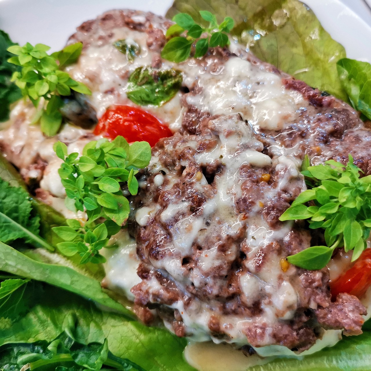 Мясной рулет капрезе