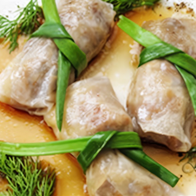 Нэм с начинкой из мяса и овощей