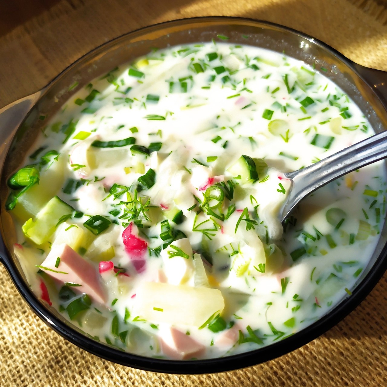 Окрошка на кефире