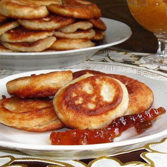 Оладьи без яиц на кислом молоке