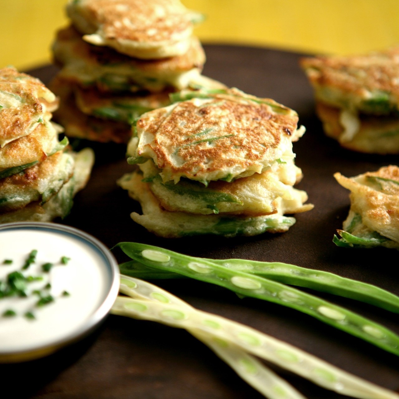 Оладьи из зеленой фасоли