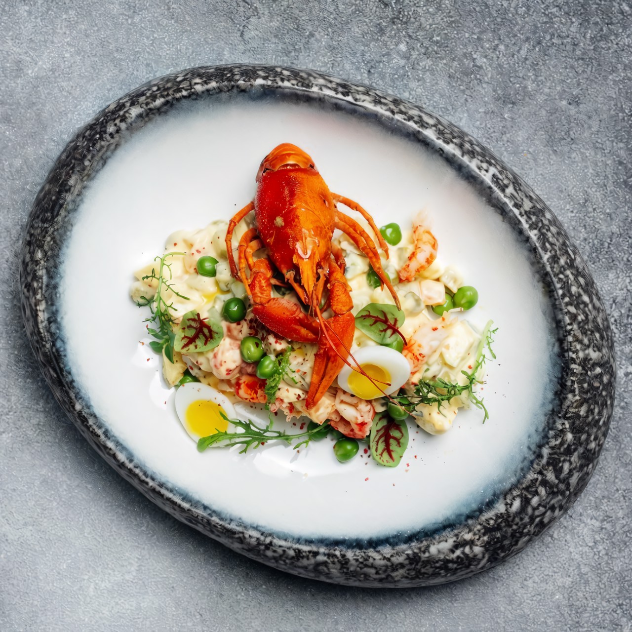 Оливье с раковыми шейками и домашним майонезом