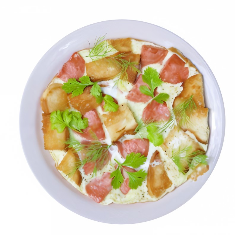 Омлет с сухариками и колбасой