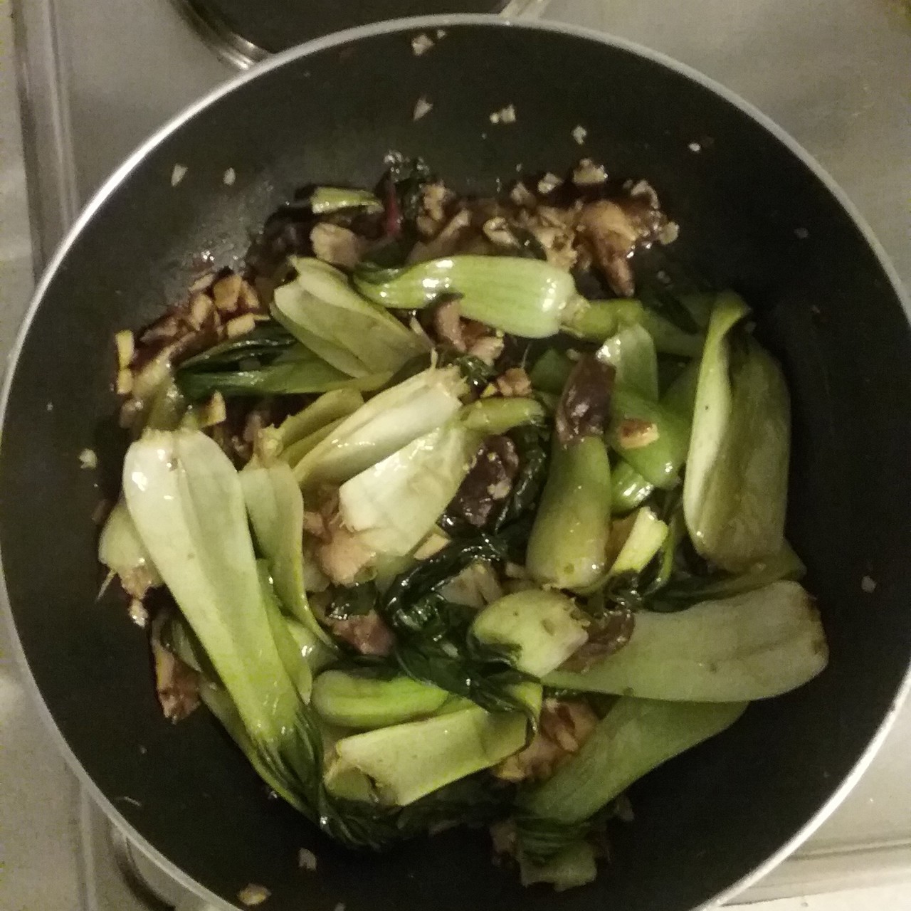 Острый пак-чой с грибами шиитаке