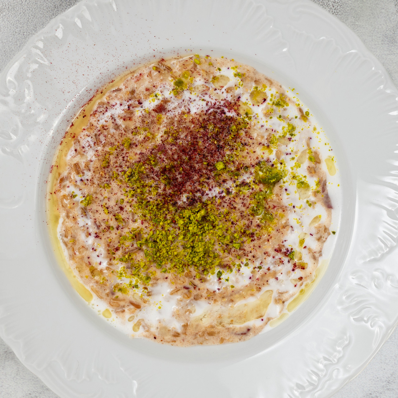 Овсяная каша с финиками и маслом солёных лимонов