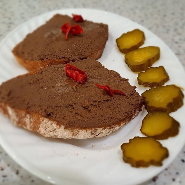 Паштет из говяжьей печени с яблоками