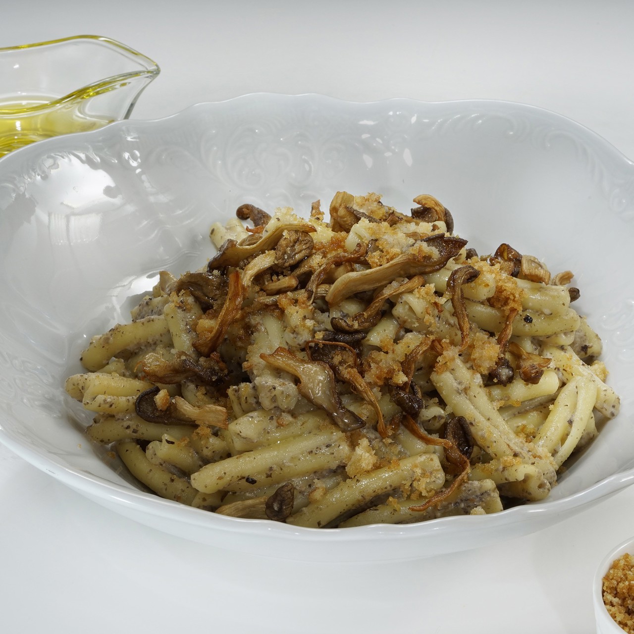 Паста казаречче с грибами и трюфельным маслом