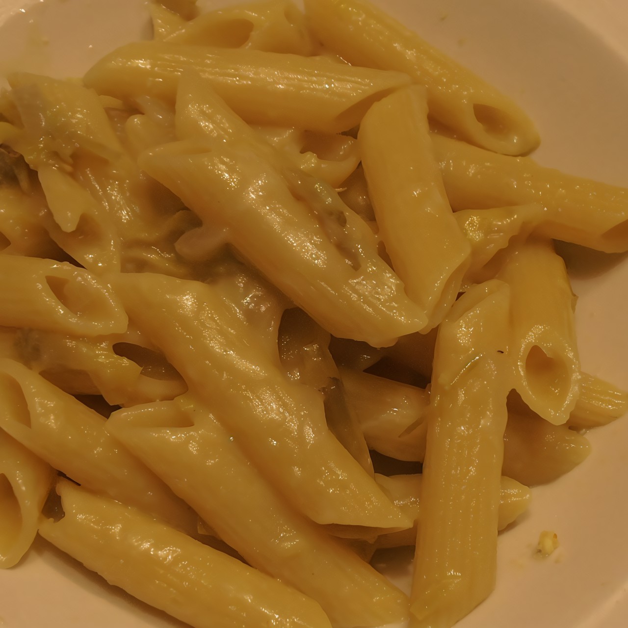 Паста с артишоками и луком-шалотом