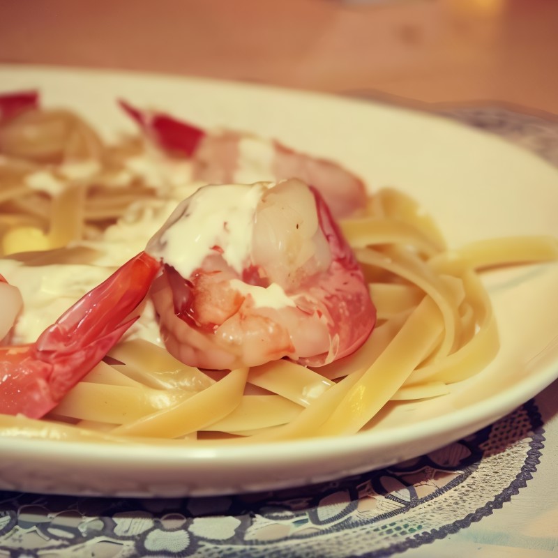 Паста с креветками и сметанным соусом